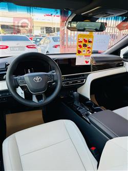 تۆیۆتا کامری